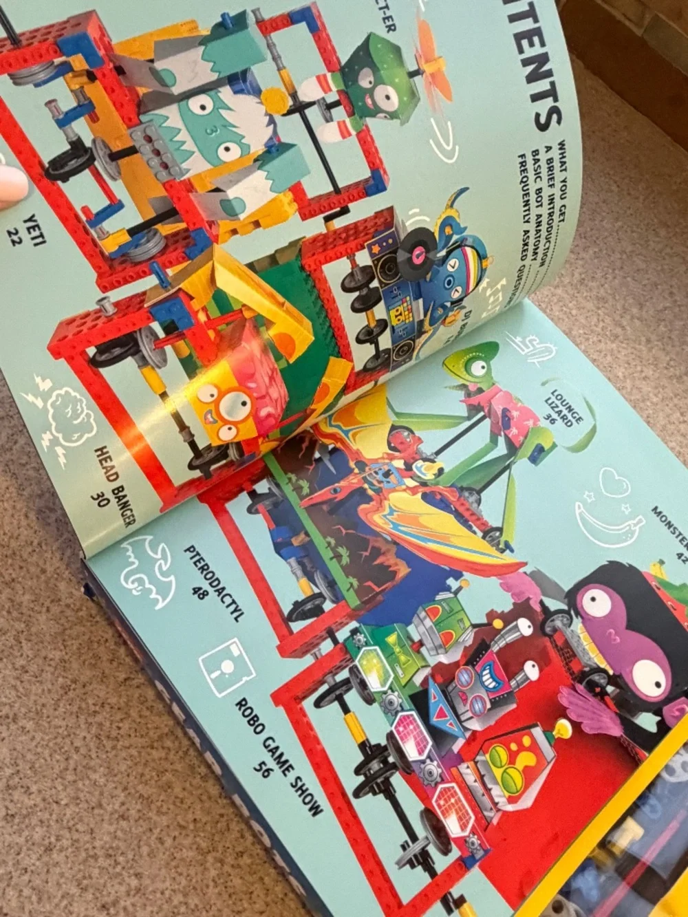 NIB! LEGO Gear Bots Book and Building Set
